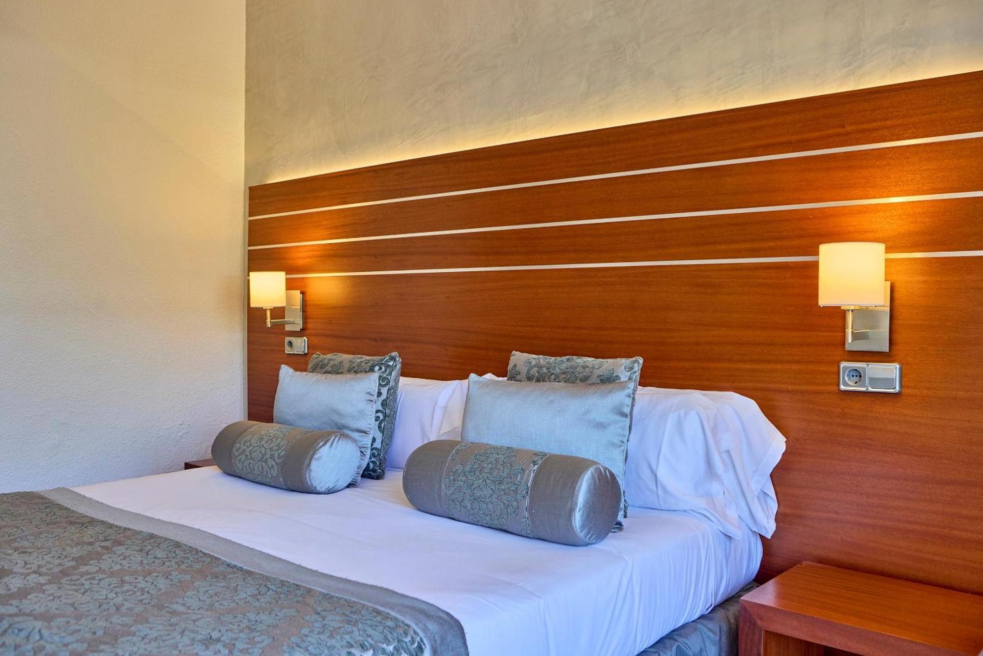 Zafiro Rey Don Jaime Hotel Santa Ponça
